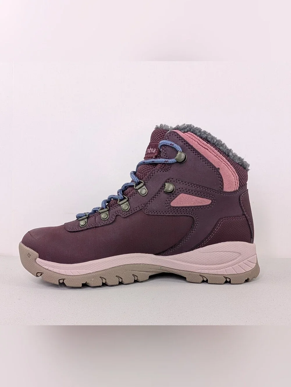 Columbia Newton Ridge Boots Womens Size 7.5 Waterproof Omni Heat Winter Hiking